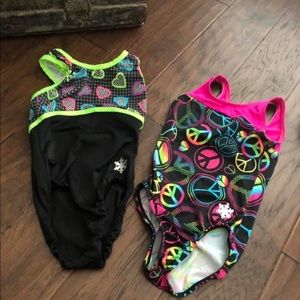Snowflake design girls leotards/shorts Medium